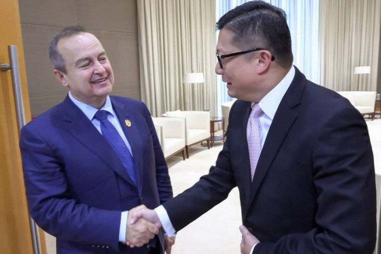 Ivica Dačić sa prvim čovekom Hong Konga