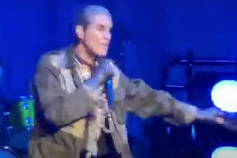 Peri Farel tuča na koncertu