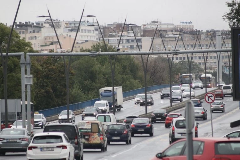 NOVI SISTEM KAZNENIH POENA PO ZAKONU O BEZBEDNOSTI SAOBRAĆAJA! Evo za koje vozače je ovo dobra stvar!