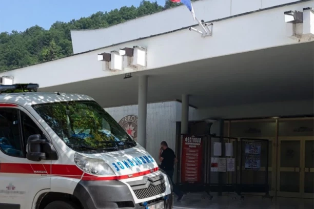 SKANDAL U PRIJEPOLJU! Direktorka Doma kulture prebila radnicu iz finansija! TOLIKO JE TUKLA DA JE ŽENA ZAVRŠILA U BOLNICI!