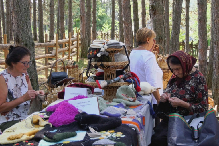 Pletilje sa Zlatibora 