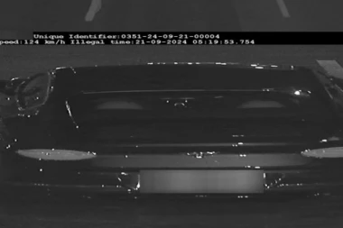 EVO KOLIKA KAZNA PRETI BAHATOM VOZAČU BENTLIJA: Divljao ulicom Jurija Gagarina 124km/h