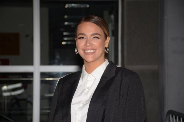 SRPSKA PEVAČICA PREKINULA ĆUTANJE O RAZVODU! Marija se prvi put oglasila - više NE ŽIVI SA MUŽEM: "Nikad ne znaš kroz šta neko prolazi..."