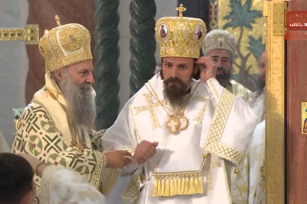 KO JE NOVI VLADIKA SRPSKE PRAVOSLAVNE CRKVE: Patrijarh Porfirije danas hirotonisao igumana Cetinjskog manastira u episkopa dioklijskog (VIDEO)
