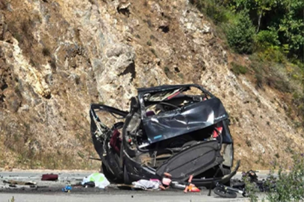 NAJNOVIJI DETALJI STRAVIČNE NESREĆE KOD ZLATIBORA! Očevidac tvrdi da je mladić pokušao da uradi OVO, kad se devojka ZAKUCALA u njega i na mestu poginula!