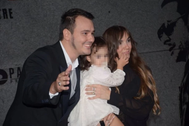 ALEKSA BALAŠEVIĆ OBJAVIO SLIKU SINA ĐORĐA IZ BOLNICE: Reči seku poput žileta, i kamen bi zaplakao! (FOTO)