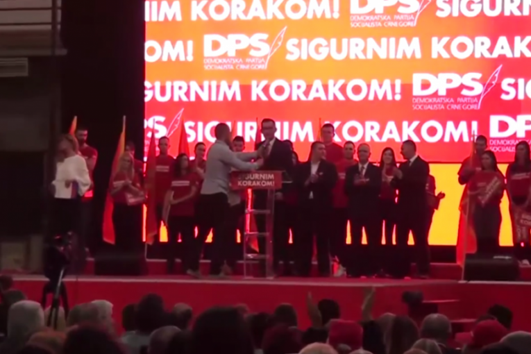 Moamer Kasumović na predizbornom mitingu