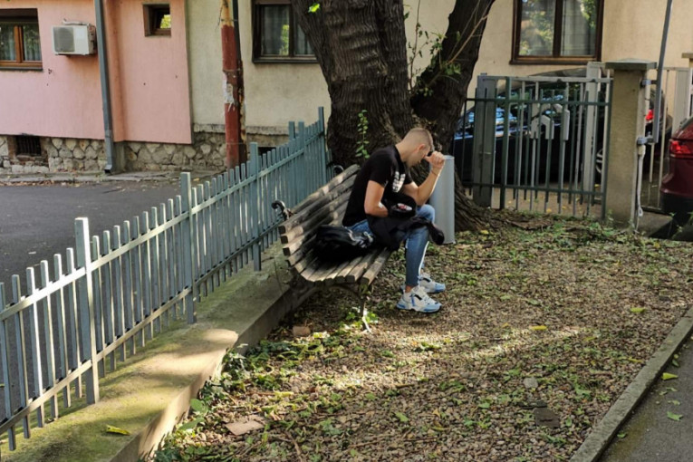 Boži Džonsu pozlilo