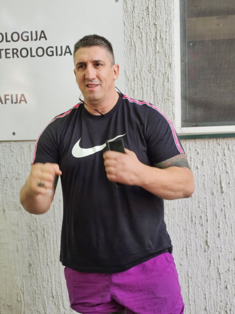 POKUŠAJ OTMICE DECE Kristijana Golubovića? Drama na Voždovcu trajala 40 minuta!