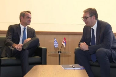 VUČIĆ SE SASTAO SA MICOTAKISOM U TIVTU! Predsedniku predstoje važni razgovori na Samitu EU-Zapadni Balkan!
