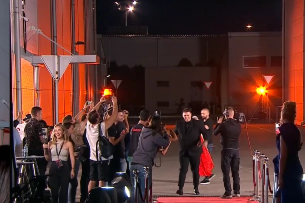 ONA ODNOSI POBEDU U RIJALITIJU: Takmičar NAVEO ko je u pitanju, ŠIMANOVCI TOTALNO RASKRINKANI! (GALERIJA)