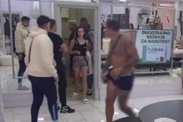 Miona Jovanović napala Uroša Stanića