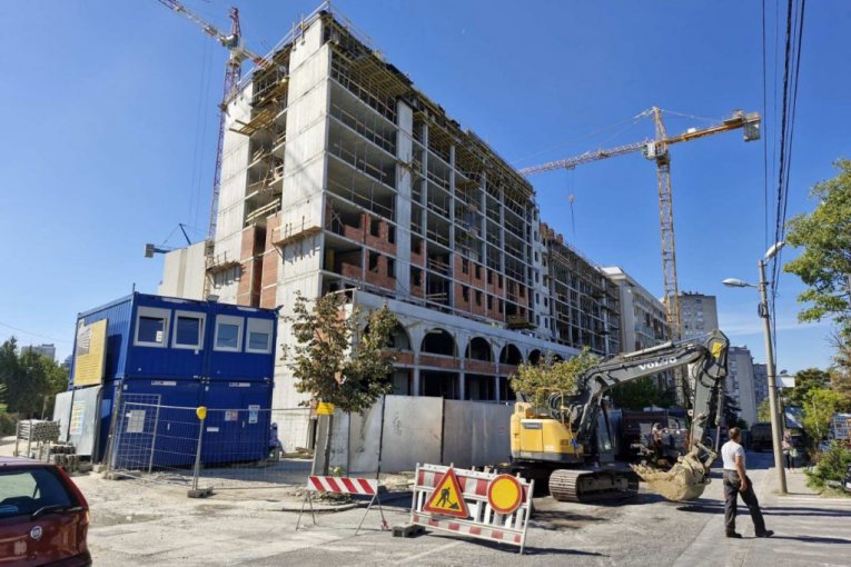 Gradnja u ulici Dragoslava Srejovića