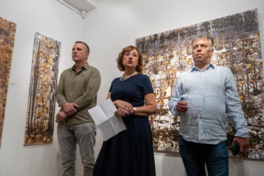 SLIKE ZBOG KOJIH SRCE PRESKAČE: Nele Karajlić na otvaranju izložbe dela Ratka Lalića poručio: "OVO BI ZABRINULO SVAKOG KARDIOLOGA"!