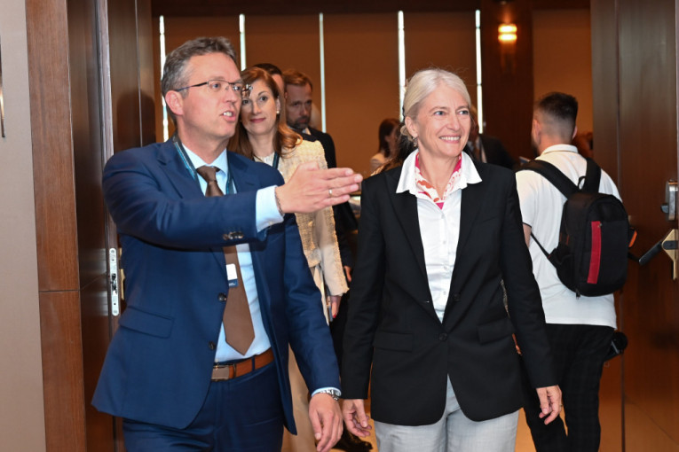 Dr Begović u Skoplju na Ministarskom sastanku o istraživanju i inovacijama