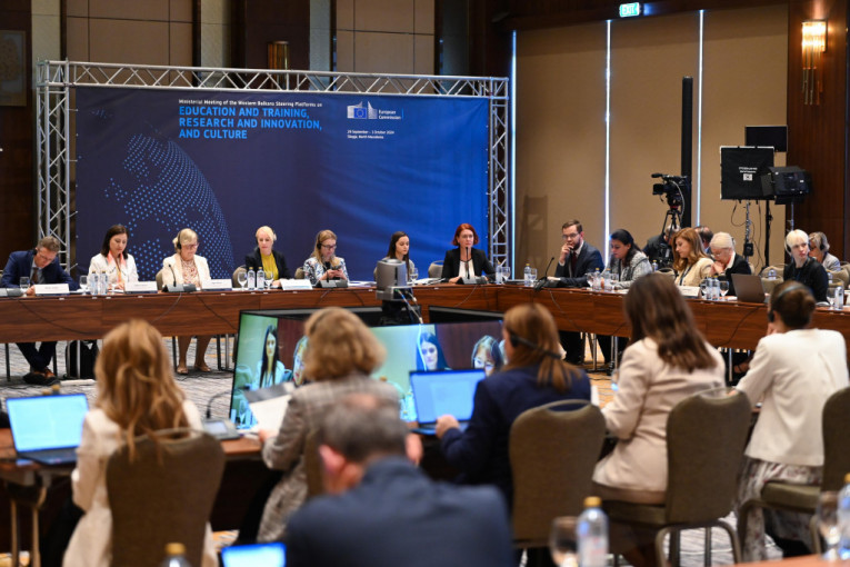 Dr Begović u Skoplju na Ministarskom sastanku o istraživanju i inovacijama