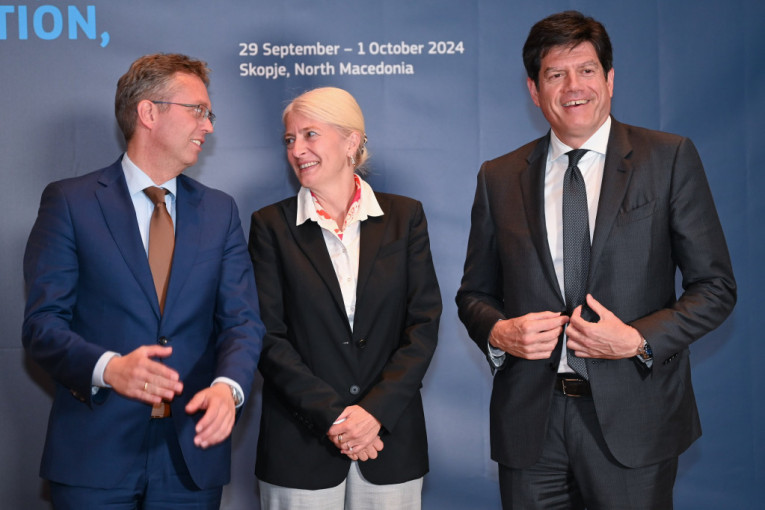 Dr Begović u Skoplju na Ministarskom sastanku o istraživanju i inovacijama