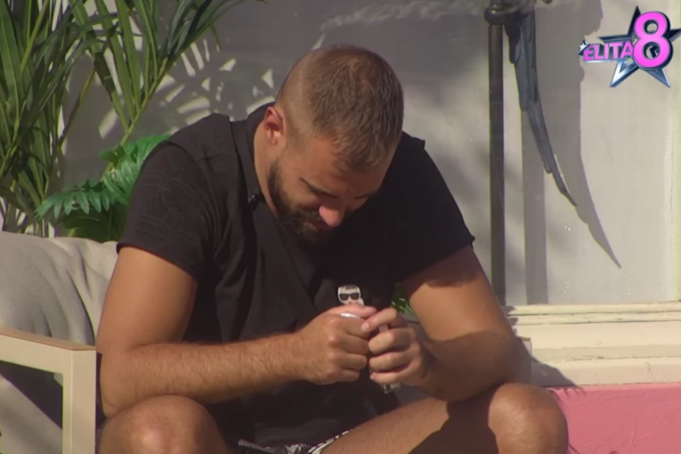 Uroš Rajačić plače Elita 8