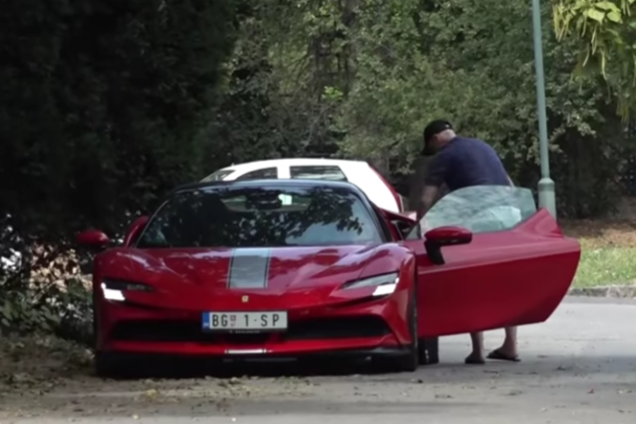 Saša Popović ispred Granda