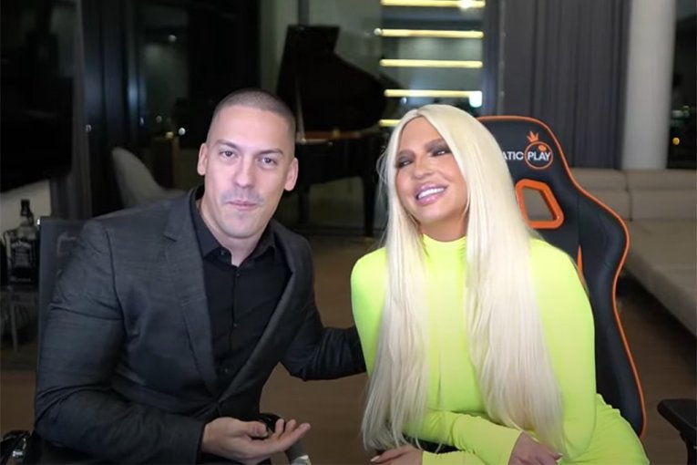 Baka Prase i Jelena Karleuša live youtube