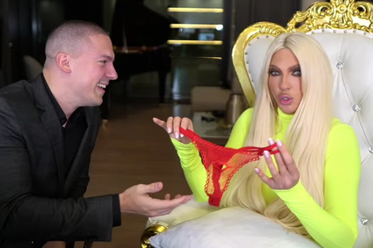 Jelena Karleuša i Baka Prase lajv