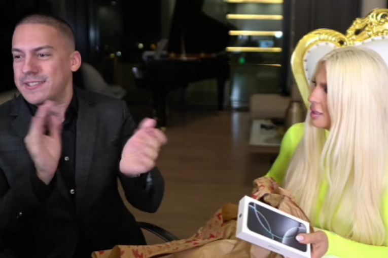 Jelena Karleuša i Baka Prase