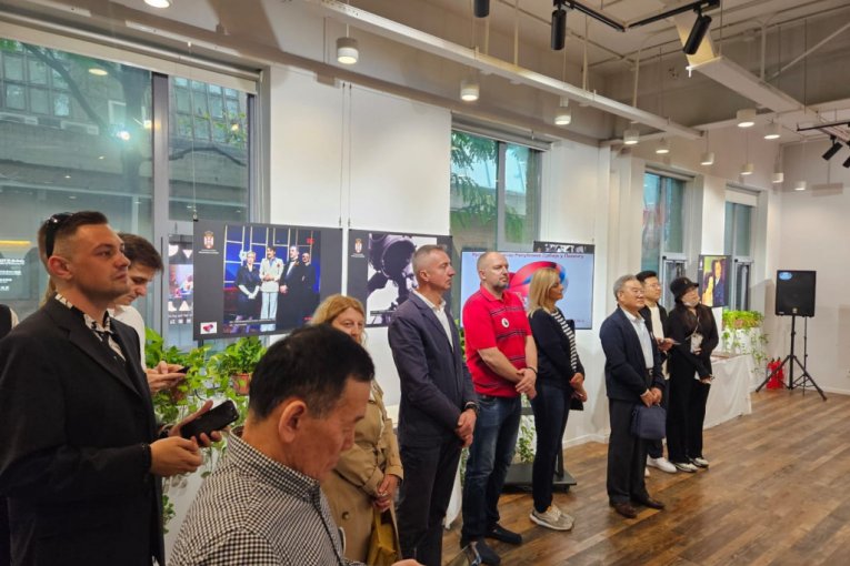 Bata u 90 slika u Pekingu