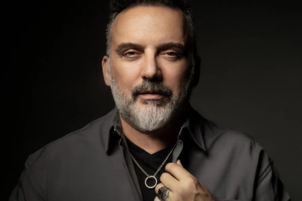 Tony pred beogradske koncerte u Sava centru iznenadio novom pesmom