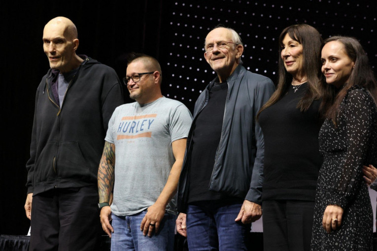 Porodica Adams ponovo na okupu