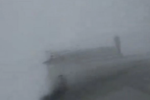 STRAVA U VAZDUHU: Avion upao u uragan Milton! Evo šta mu se dogodilo (VIDEO)