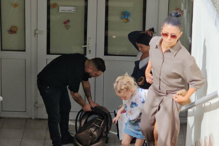 Darko Lazić stigao u porodlište po Katarinu i ćerku Srnu