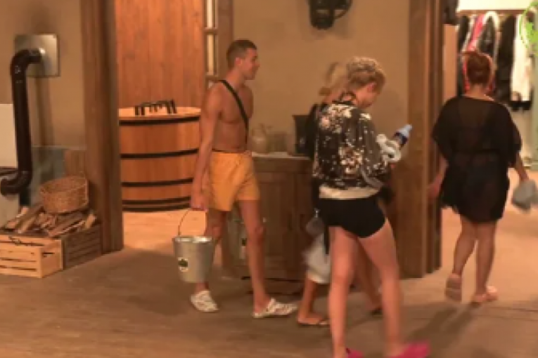 Boža Džons i Elena Petrović