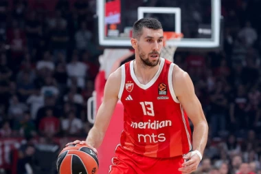 DOBRIĆ SE DRUŽIO SA ITALIJANIMA PRE MEČA: (Ne)prijateljski susret u Bolonji (FOTO)