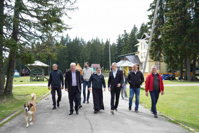 Ministar sporta Zoran Gajić u poseti Raškom okrugu