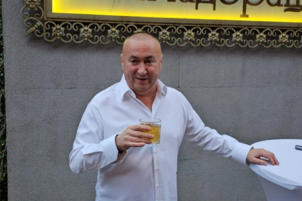 ĐANI OPET POČEO DA PIJE: Pao pod uticaj poroka, pa prekršio ZABRANU lekara - Slađa otkrila detalje!