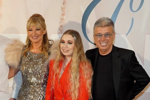 ĆERKA SAŠE POPOVIĆA IZAŠLA U PROVOD SA SNAJKOM! Aleksandra dala sebi oduška nakon najtežeg perioda u životu! (FOTO)