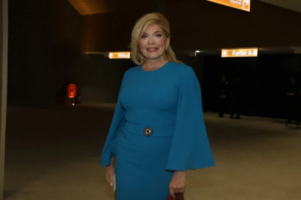 "NE MOGU DA SE IZBORIM SA NJIMA": Suzana Mančić prolazi kroz istu AGONIJU kao njen otac - neutešna je!