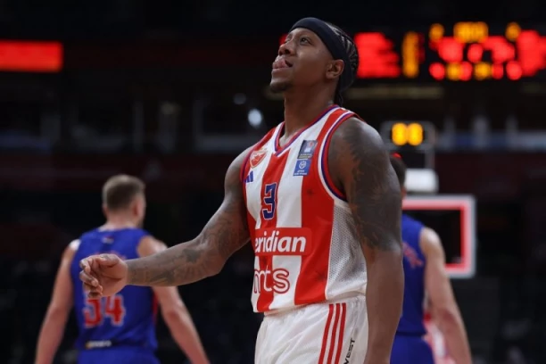 KENAN ZAPALIO TEREN! Ovako nešto se ne dešava često! (VIDEO)