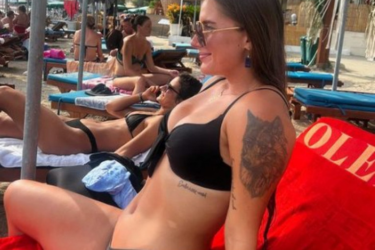 Atraktivna rumunska teniserka oduševila fudbalsku Srbiju