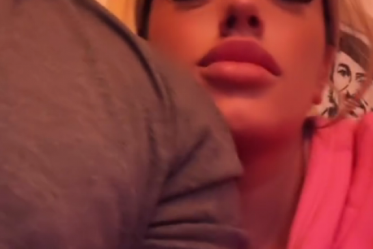 Vuk Mob sa novom devojkom