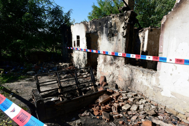 Porodična kuća u kanjiži u kojoj su pronađena ugljenisana tela