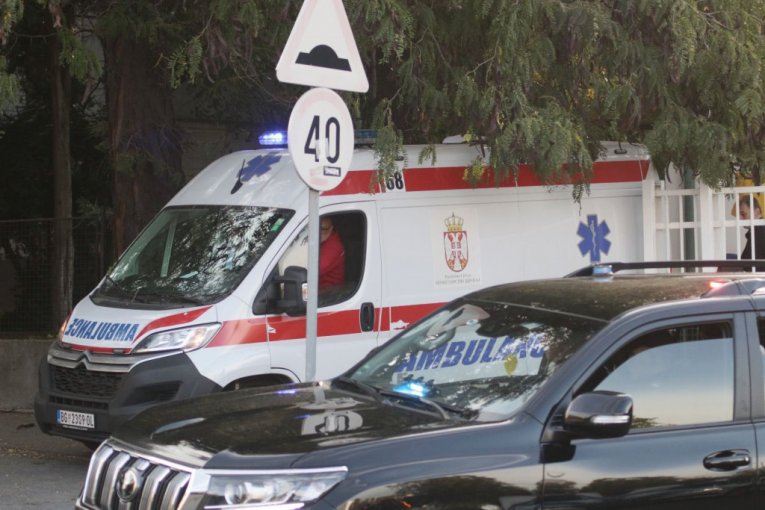 Odvođenje Koste Kecmanovića na suđenje