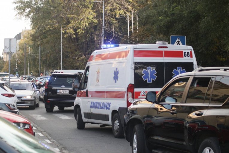 Odvođenje Koste Kecmanovića na suđenje