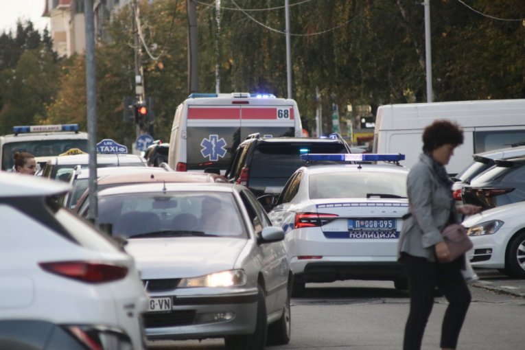 Odvođenje Koste Kecmanovića na suđenje
