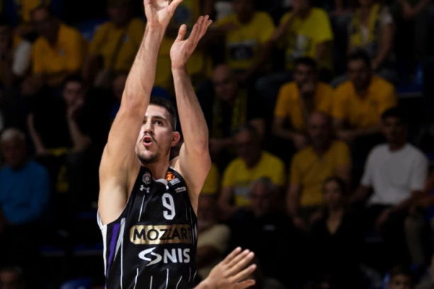 SPORTISSIMO SAZNAJE - ŠTA SE DEŠAVA SA VANJOM: Novi detalji o povredi kapitena Partizana!