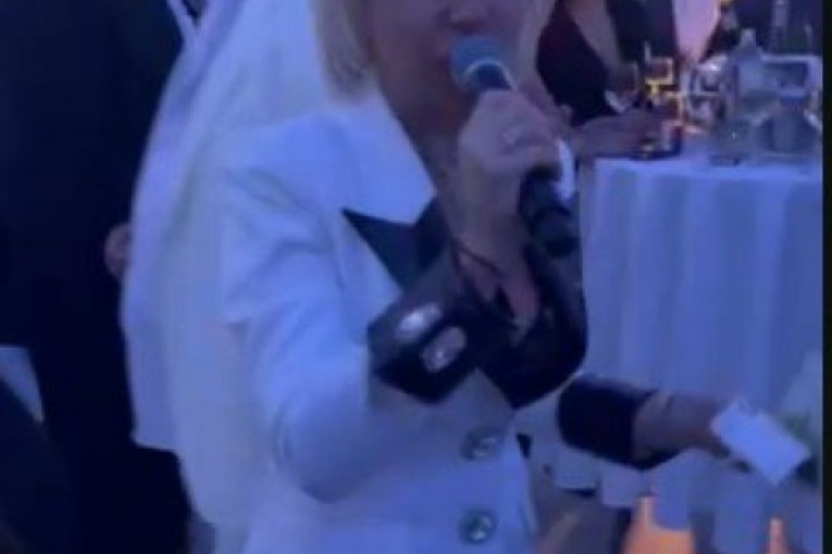 Jovana Jeremić uzela bakšiš od 1.000 evra na svadbi