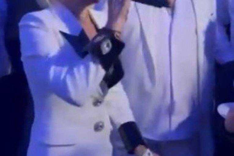 Jovana Jeremić uzela bakšiš od 1.000 evra na svadbi