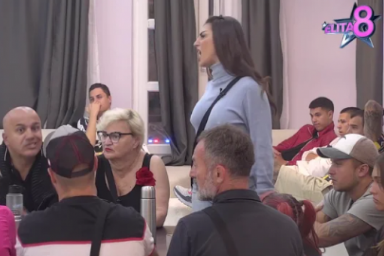 Jordanka Dečić i Ena Čolić