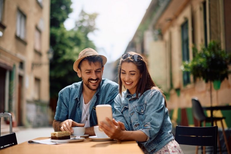 They Went on a Trip, Then Were Shocked by the Price List: A Pack of Cigarettes Not Even a Euro, and a Restaurant Meal a Real Steal! 'Everything Here is Cheap'