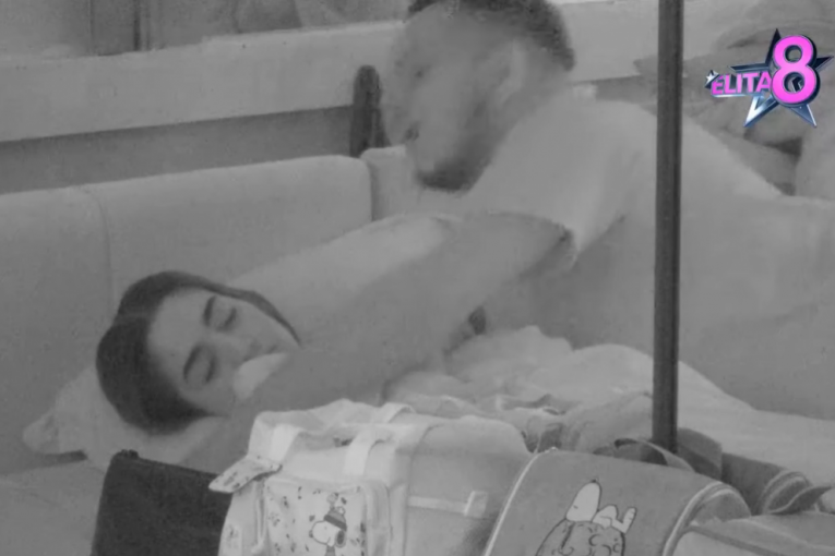 Gastoz ljubi Anđelu Đuričić dok spava Elita 8 Zadruga